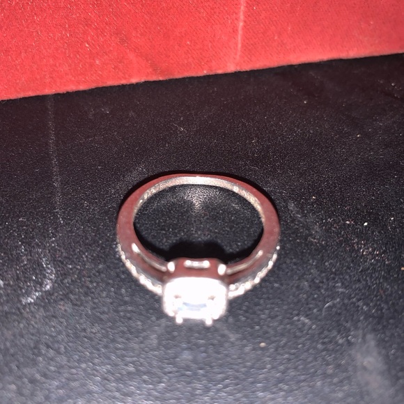 925 NVC size 9 engagement ring NWOT - Picture 11 of 11